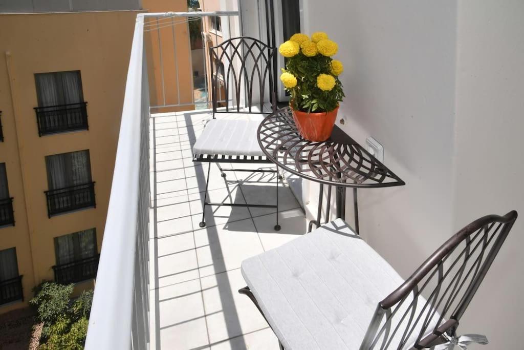 Modern Apartment In Ipitou, Plaka Athens Exterior photo